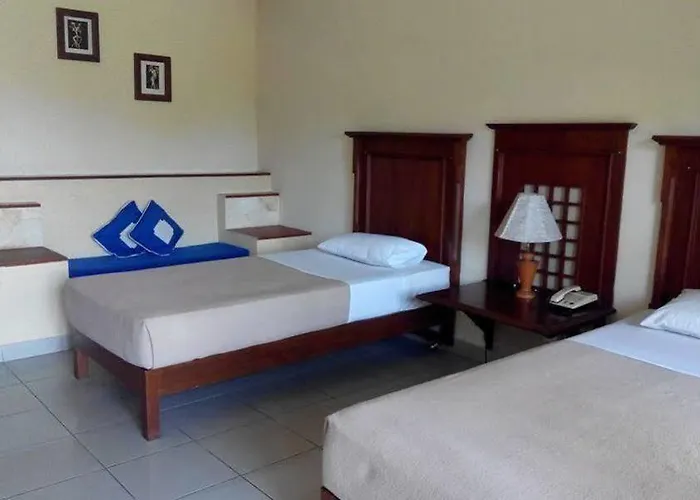 Brits Otel 4*